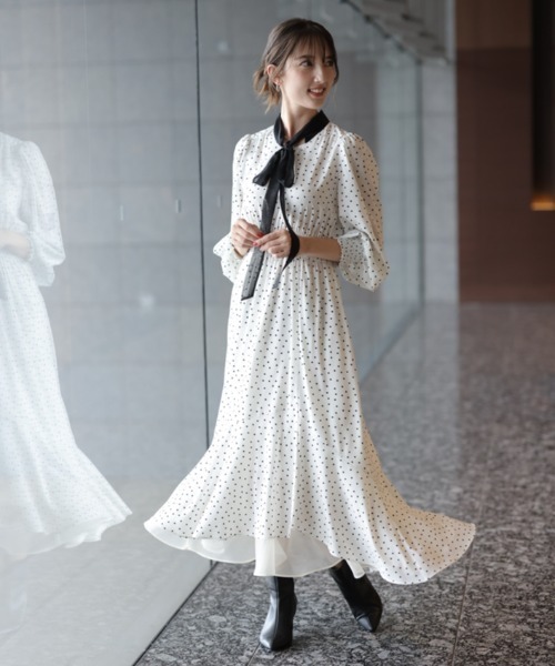 Apuweiser-riche（アプワイザーリッシェ）の「裾レイヤードドット