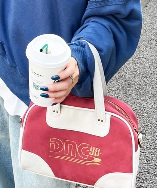 DOUBLE NAME（ダブルネーム）の「2WAYバイカラーボストンバッグ