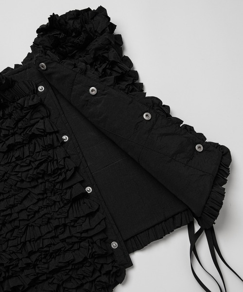 PERNA（ペルナ）の「スクエアフリルベスト（ベスト）」 - WEAR