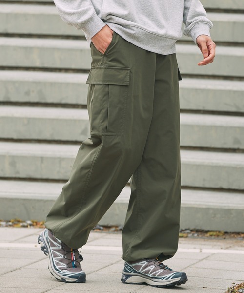 マルチファンクショナル ドローコード ストレッチワイドストレート