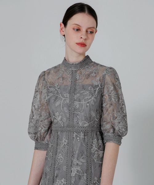 Leja（レジャ）の「【LEJA】ラメ花柄刺繍ポイントレース加工チュール