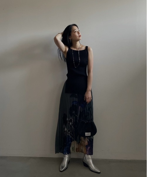 Ameri（アメリ）の「MEDI ROENTGEN FLOWER PLEATS SKIRT（スカート