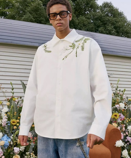 HARSH AND CRUEL（ハーシュアンドクルーエル）の「花柄刺繍オープン