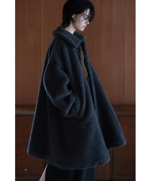 CLANE（クラネ）の「VOLUME FLARE BOA COAT（ステンカラーコート