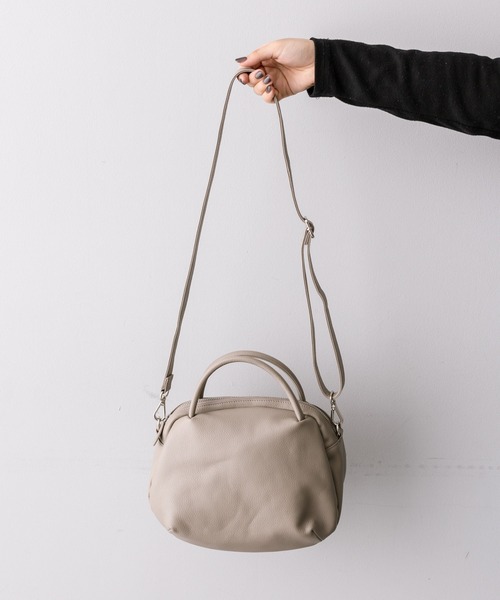 ear PAPILLONNER（イアパピヨネ）の「《牛革/2way/軽量/カラフルな配色