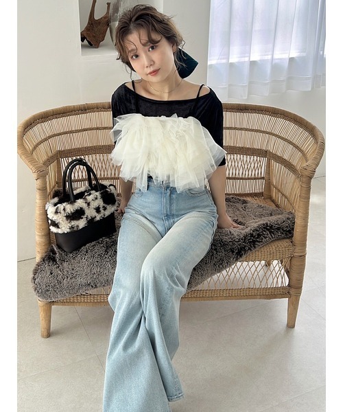 LILY BROWN（リリーブラウン）の「ラッフルチュールビスチェ（ベスト