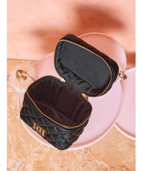 Darich（ダーリッチ）の「キルティングスクエアミニバッグ（ショルダー