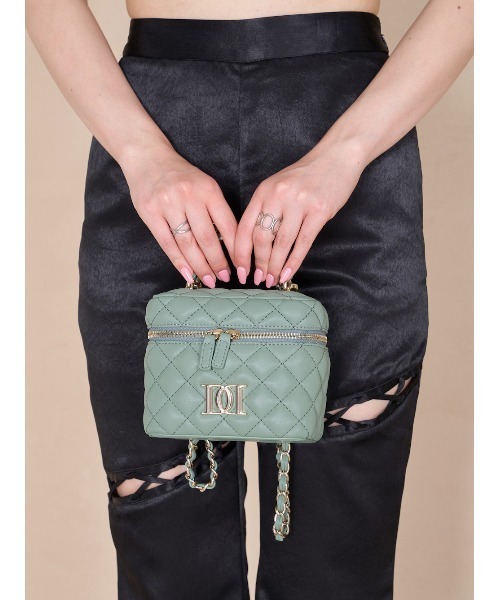 Darich（ダーリッチ）の「キルティングスクエアミニバッグ（ショルダー