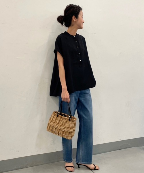 BEARDSLEY（ビアズリー）の「《ビアズリー》パール釦フレンチブラウス