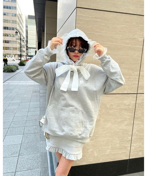 epine（エピヌ）の「e tulle ribbon hoodie（パーカー）」 - WEAR
