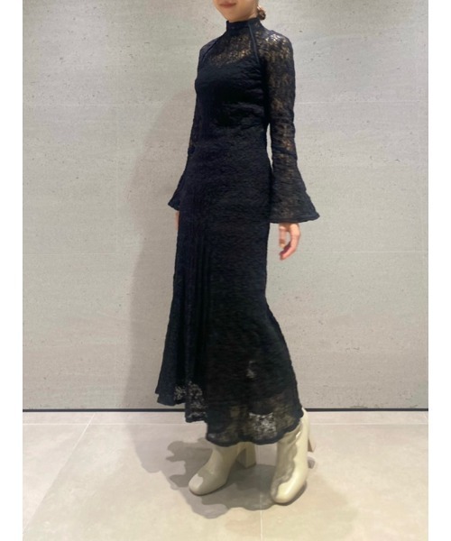 LILY BROWN（リリーブラウン）の「リンクルレースフレアスリーブ