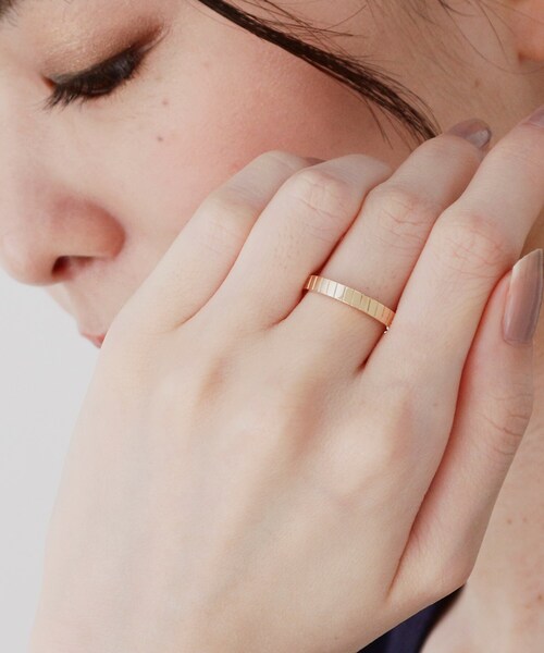K10ダイヤゴナル ラインリング（リング）｜COCOSHNIK（ココシュニック