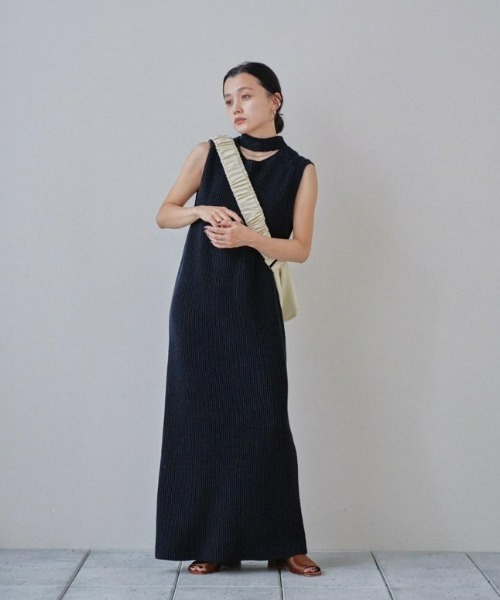 TODAYFUL（トゥデイフル）の「slit neck knit dress（ワンピース