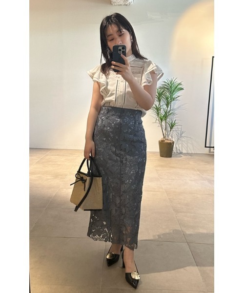 FRAY I.D（フレイアイディー）の「フラワーラメレースタイトスカート