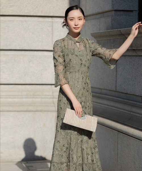 Leja（レジャ）の「【LEJA】スパンコール花柄刺繍ソフトパフスリーブ