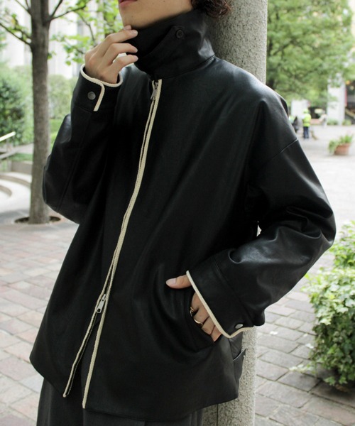 Camphor wood（カンファーウッド）の「double zip stitching faux