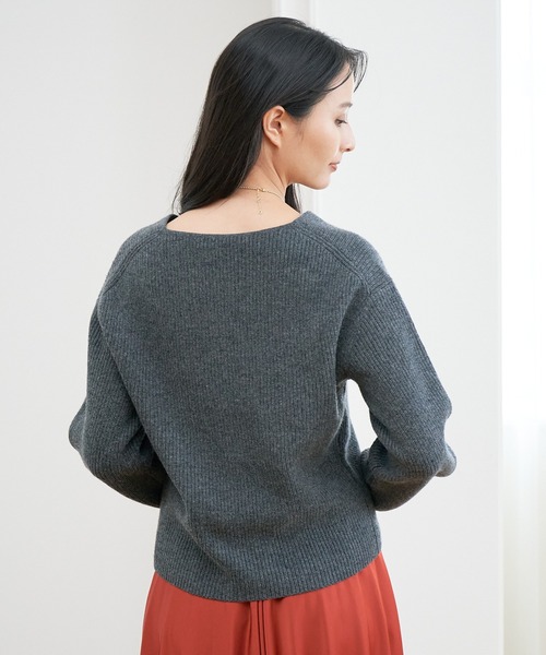 ANAYI（アナイ）の「ウールカシミヤ片畦Vネック プルオーバー（ニット