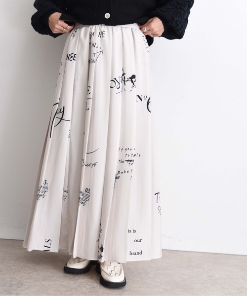 Eimee Law（エイミーロウ）の「テキストプリント プリーツスカート