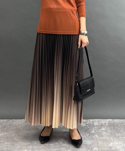 グラデーションプリーツスカート（スカート）｜NICOLE white（ニコル