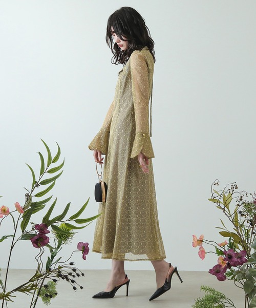 Kana（カナ）の「幾何学柄 レース バックオープン ワンピース