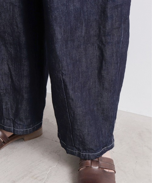 yuni（ユニ ）の「コットンリネン デニム ワーク コクーン パンツ