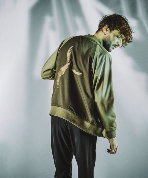 NO ID.（ノーアイディ）の「リバーシブルスーベニアJKT（スカジャン