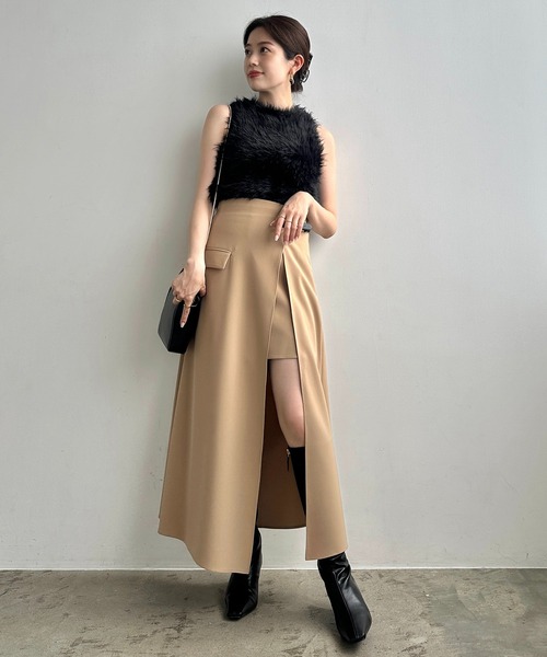 anuans（アニュアンス）の「アシンメトリーレイヤードスカート