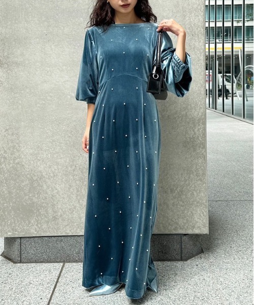 Ameri（アメリ）の「BACK OPEN PEARL VELOUR DRESS（ドレス）」 - WEAR