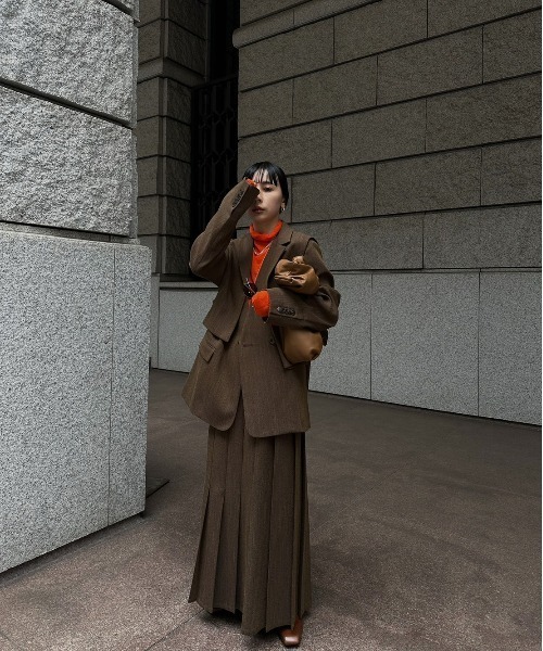 Ameri（アメリ）の「CONVERTIBLE HERRINGBONE JACKET（テーラード