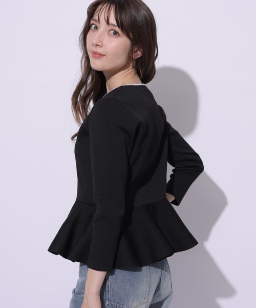 Apuweiser-riche（アプワイザーリッシェ）の「フリルペプラム