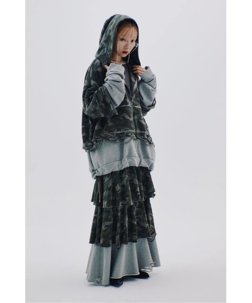 neith.（ネイス）の「neith./ネイス/Layered Crush Hoodie(Camo×Gray