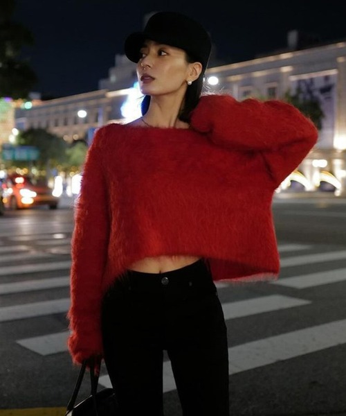 anuans（アニュアンス）の「スーリーアルパカショートニットプル