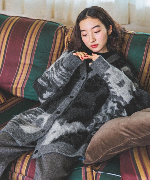 niko and（ニコアンド）の「レオパードフラワーMIXカーディガン