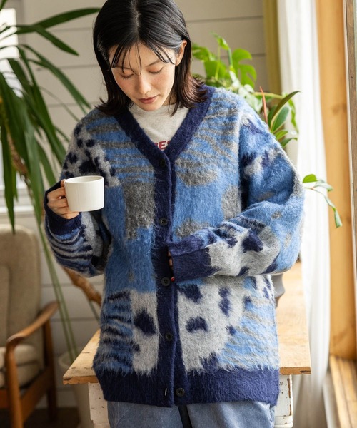 niko and（ニコアンド）の「レオパードフラワーMIXカーディガン