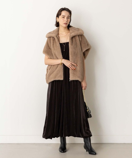 Gready Brilliant（グレディブリリアン）の「エコファー襟付きベスト