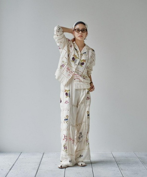 TODAYFUL（トゥデイフル）の「Embroidery Patchwork Trousers（その他