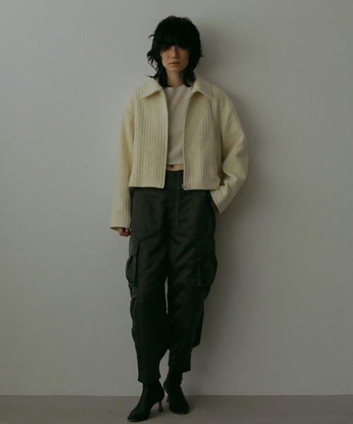 ETRE TOKYO（エトレトウキョウ）の「ベルテッドヘムカーゴパンツ