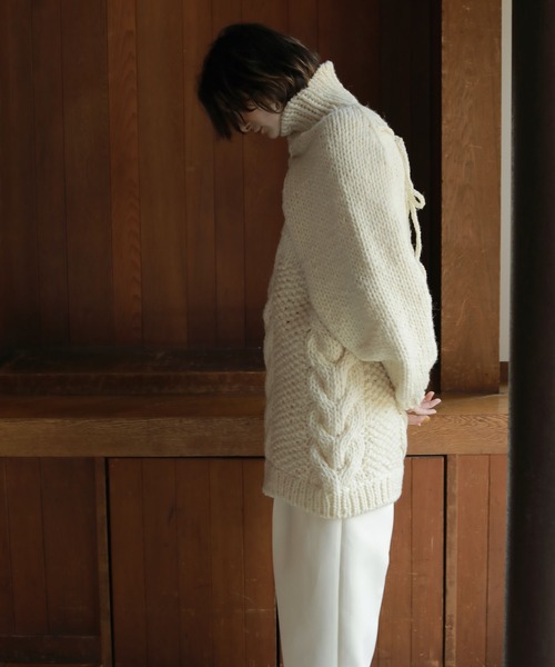 ETRE TOKYO（エトレトウキョウ）の「ハンドニットケーブルベスト