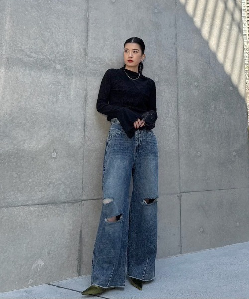 Ameri（アメリ）の「HEART PATCH DAMAGE DENIM PANTS（デニムパンツ