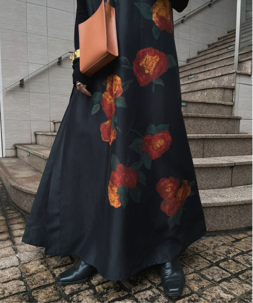 Ameri（アメリ）の「ELLIE ASYMMETRY PLEATS DRESS（ワンピース）」 - WEAR