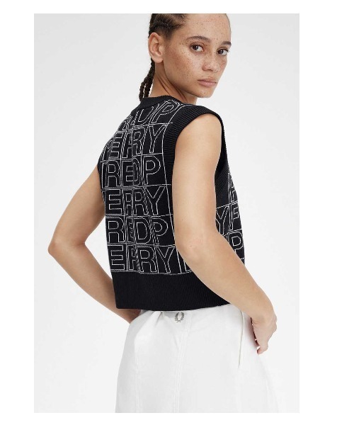 FRED PERRY（フレッドペリー）の「Spell-Out Knitted Tank（ベスト