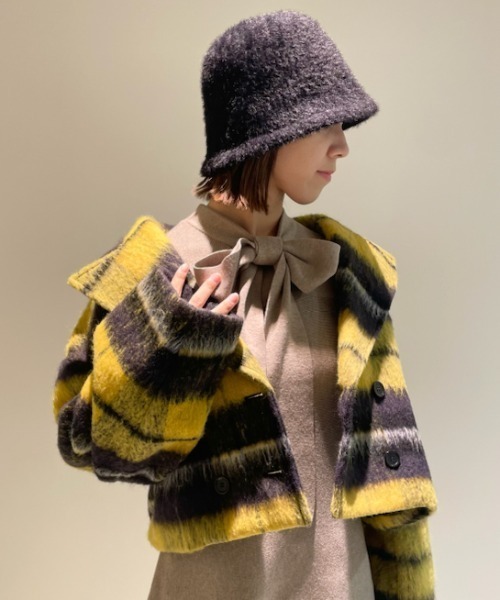 LILY BROWN（リリーブラウン）の「ダブル釦ショート丈チェックコート