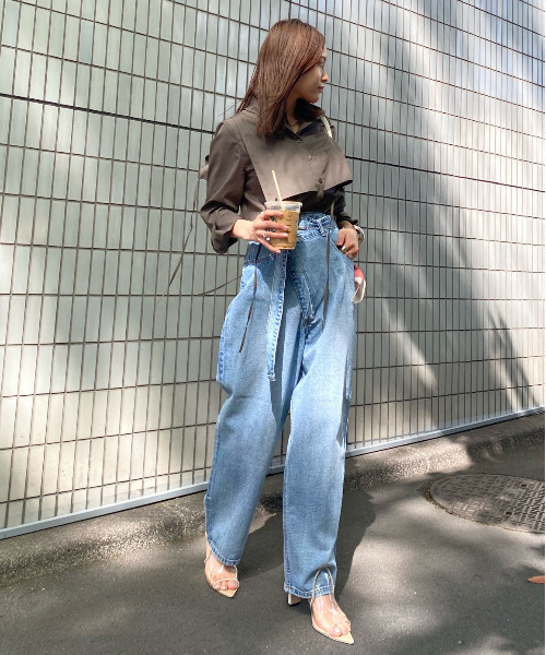 Ameri（アメリ）の「CROSS FRONT PAPA DENIM（デニムパンツ）」 - WEAR