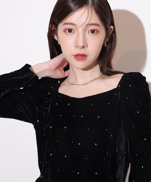 Rirandture（リランドチュール）の「ベロア刺繍ペプラムブラウス