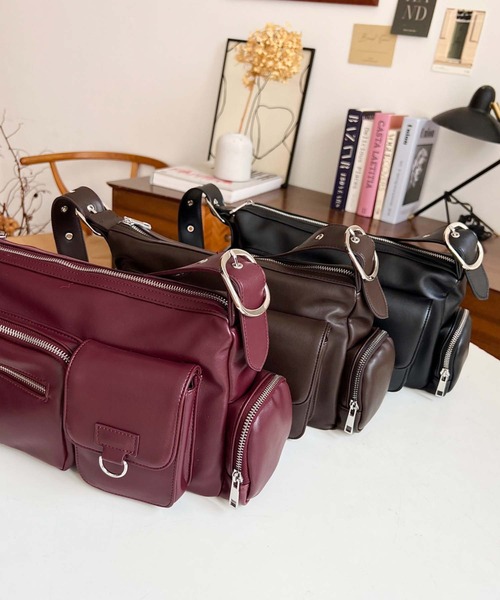 セール】ベルトショルダーマルチポケットハンドバッグ（ハンドバッグ