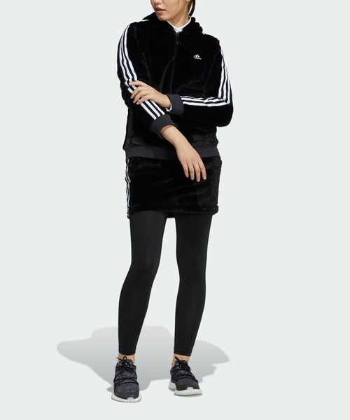 adidas（アディダス）の「スリーストライプス ボアフリース3点