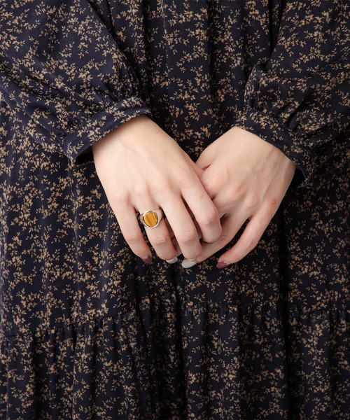 TOM WOOD（トムウッド）の「TOM WOOD oval tiger eye ring トムウッド
