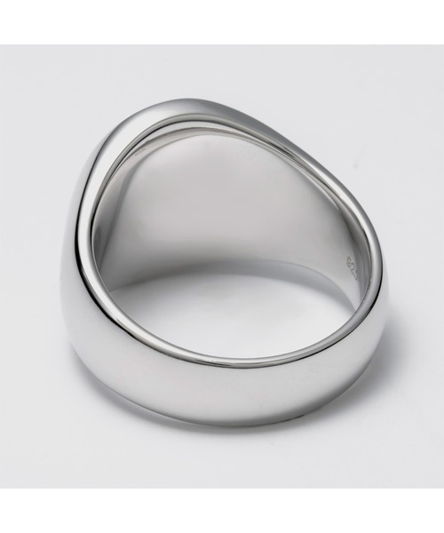 TOM WOOD（トムウッド）の「TOM WOOD oval satin ring トムウッド