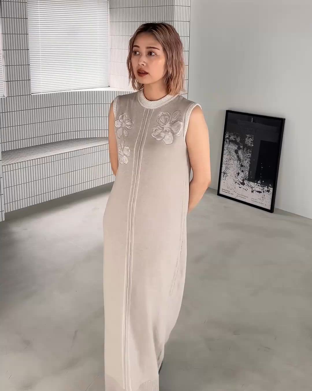 セール】embroidery flower no sleeve knit OP（ワンピース