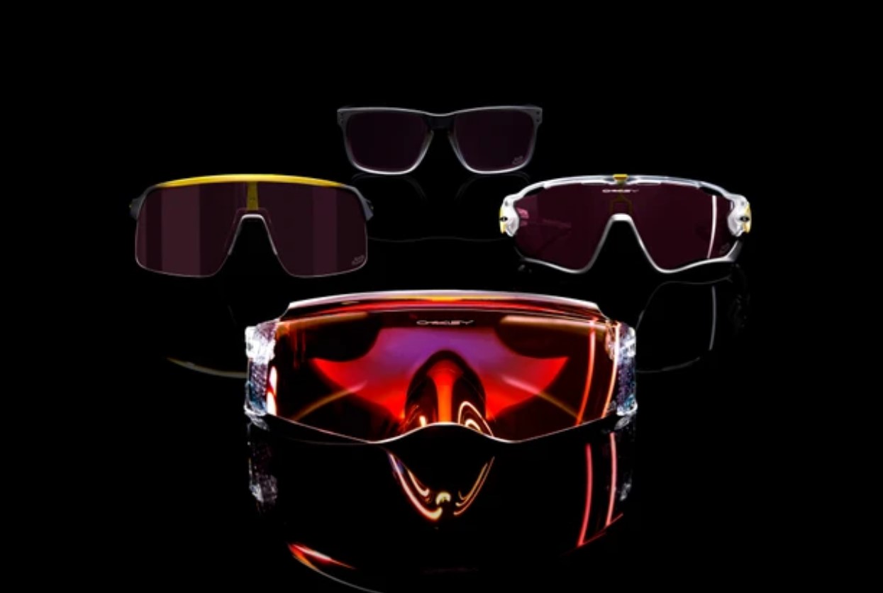 オークリーから、2022ツール・ド・フランス限定版サングラス4種類が